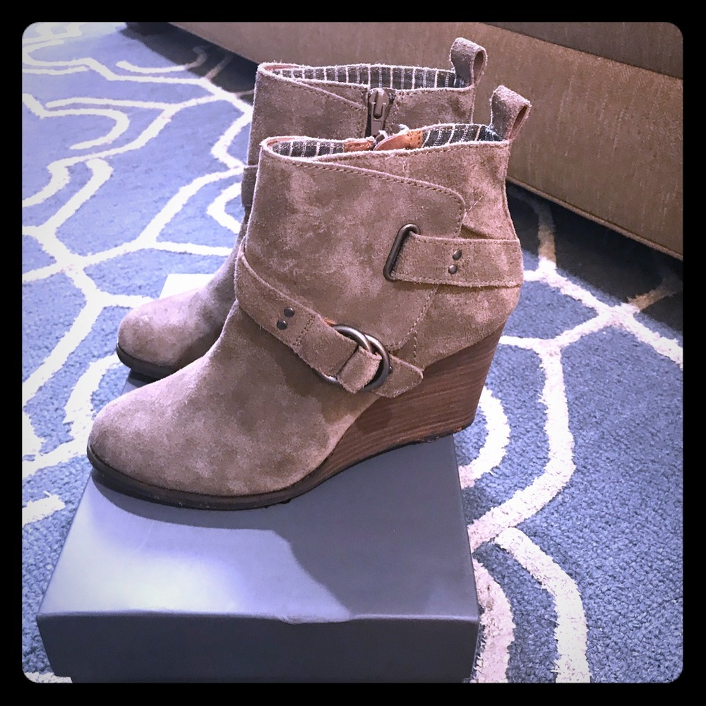 Lucky Brand Boots